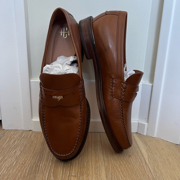COLE HAAN PENNY LOAFERS - Picture 1 of 4